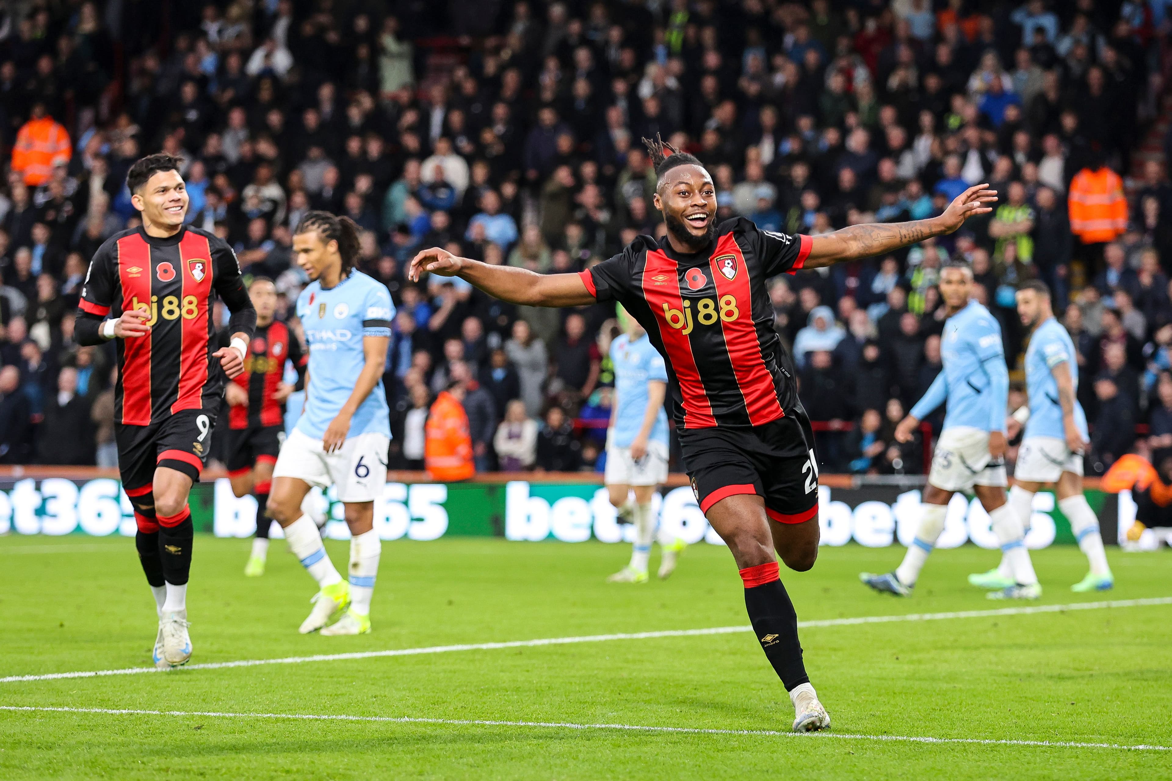 Antoine Semenyo of Bournemouth celebrates