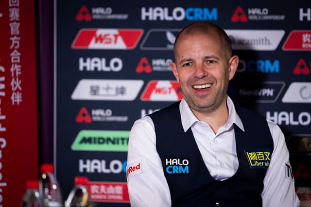 World Snooker Championship 2026: Barry Hawkins Admits Missing 'Arrogance' Needed for Snooker Success