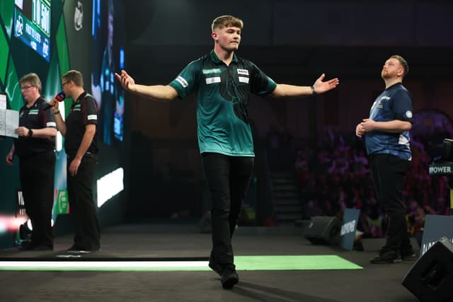 World Darts Championship 2026: Charlie Manby Lives Up to Praise from World Champion Luke Littler