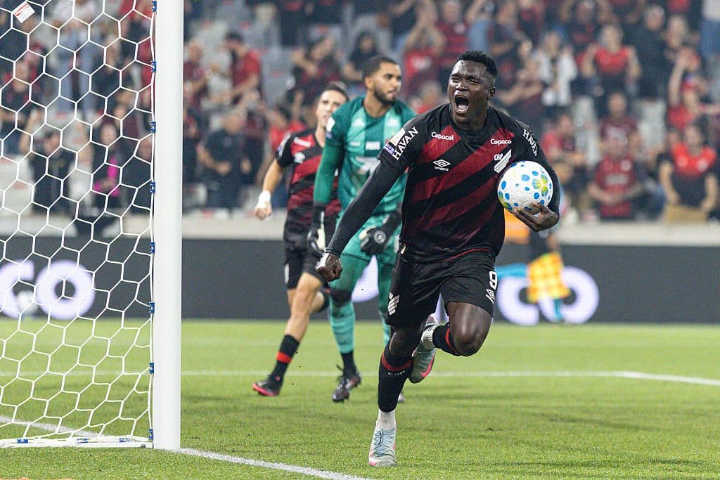 Athletico Paranaense v Vitoria - Brasileirao 2026