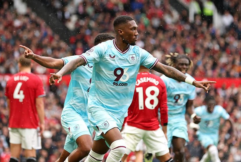 Manchester United v Burnley - Premier League