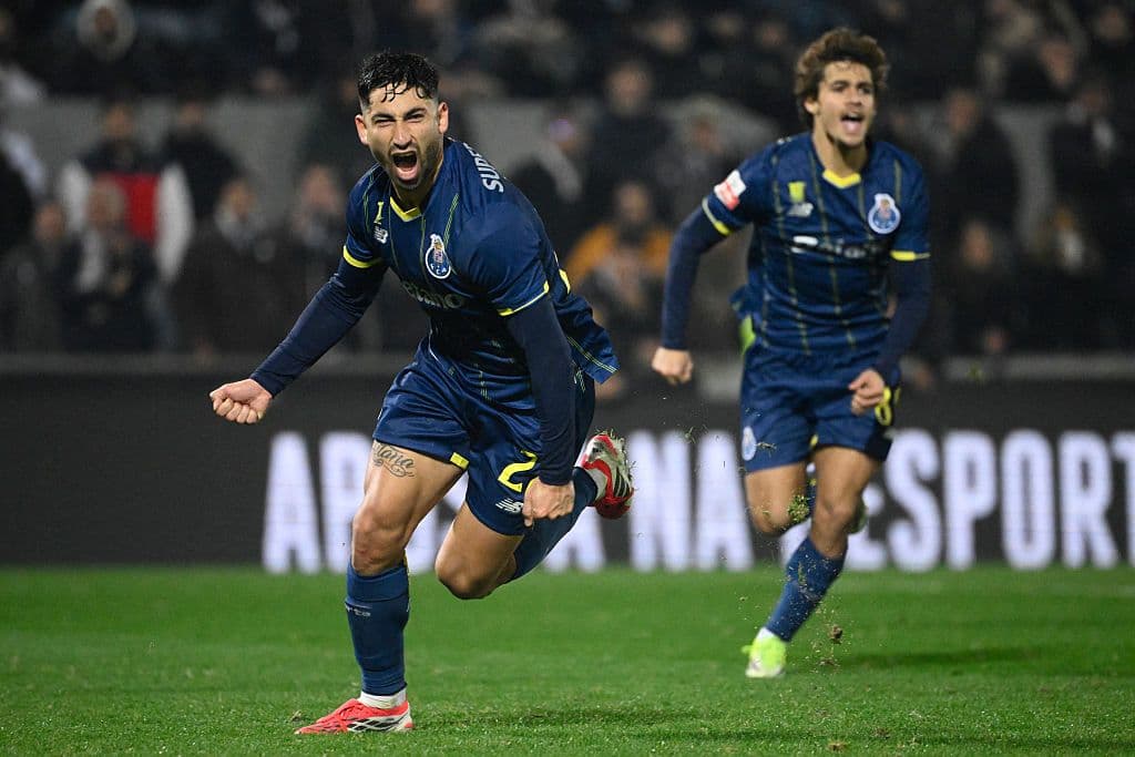 TOPSHOT-FBL-POR-LIGA-VITORIA GUIMARAES-PORTO