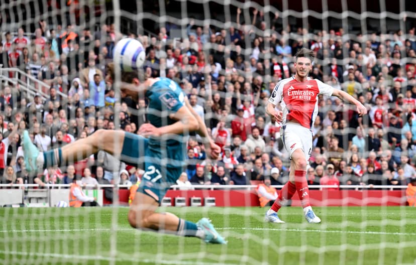 Declan Rice scores Arsenal's goal during the Premier League