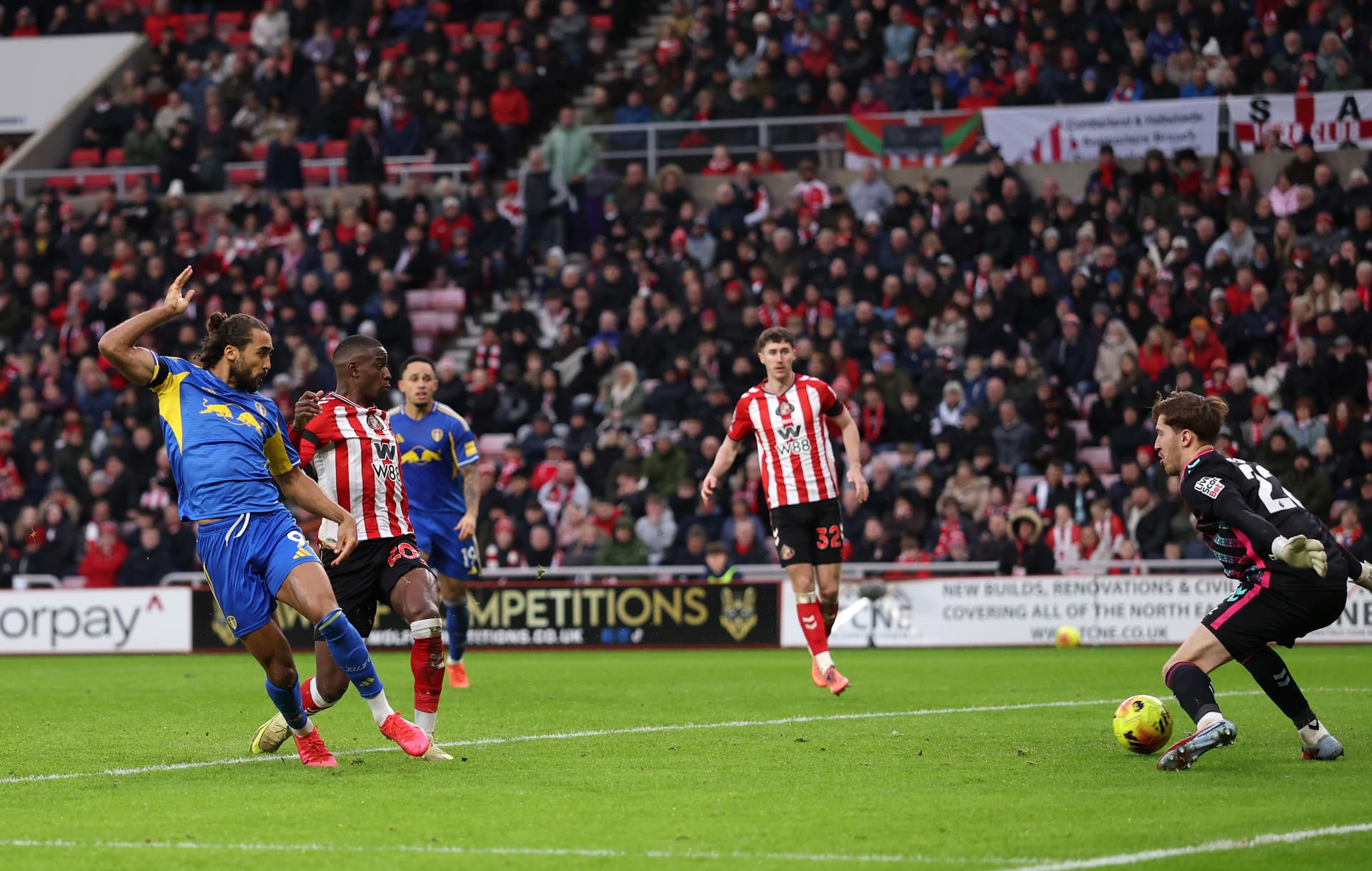 Dominic Calvert-Lewin of Leeds United scores his team's second goal