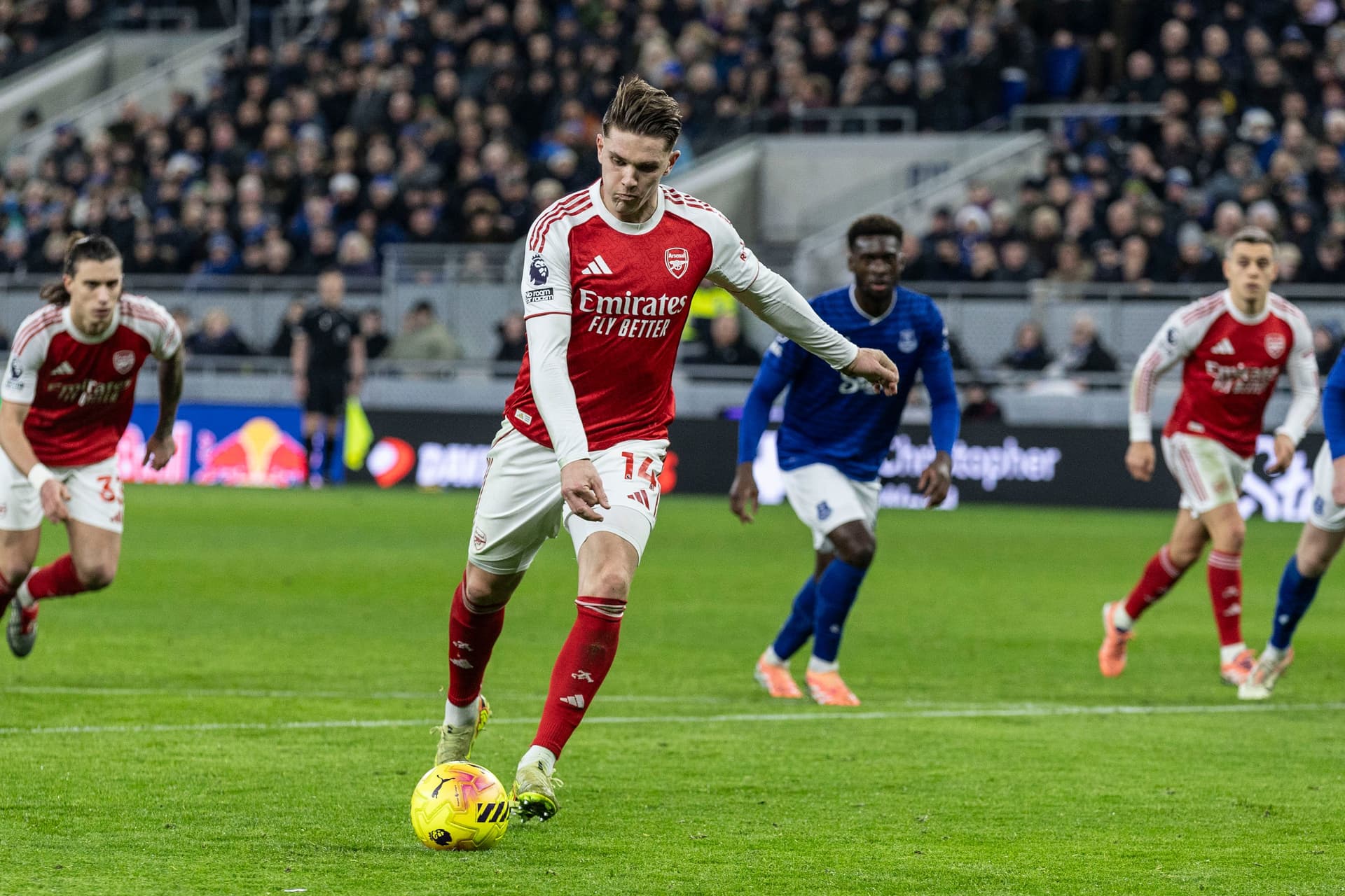 Viktor Gyokeres #14 of Arsenal F.C. scores from the penalty spot