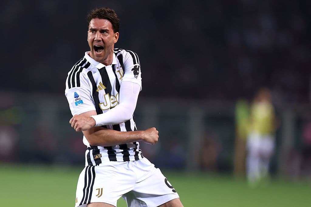 Newcastle Weigh Up Move for Ex-Juventus Hitman Dušan Vlahović