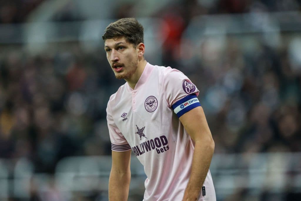 Newcastle United v Brentford - Carabao Cup Quarter Final