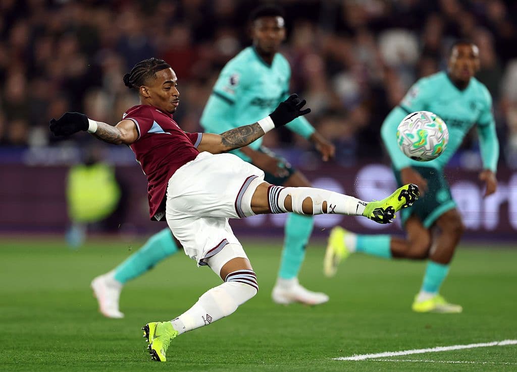 West Ham United v Wolverhampton Wanderers - Premier League